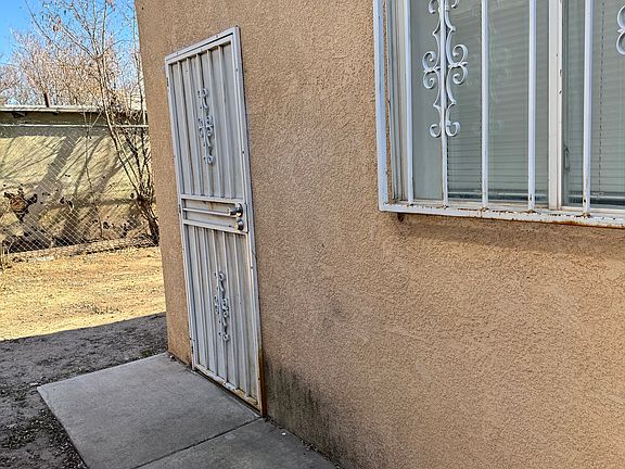 5th image of 401 Alamo Ave SE #B
