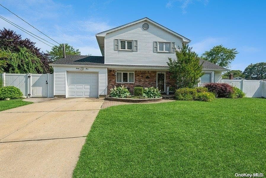 1st image of 33 Hollings Drive