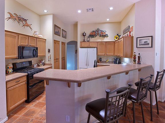 5th image of 16139 W Mulberry Dr