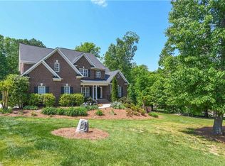 7139 Pleasant Oaks Rd, Greensboro, NC 27410