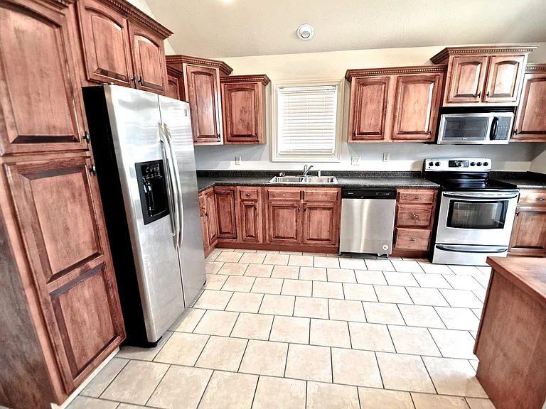 3617 Lexee Dr — Photo 6