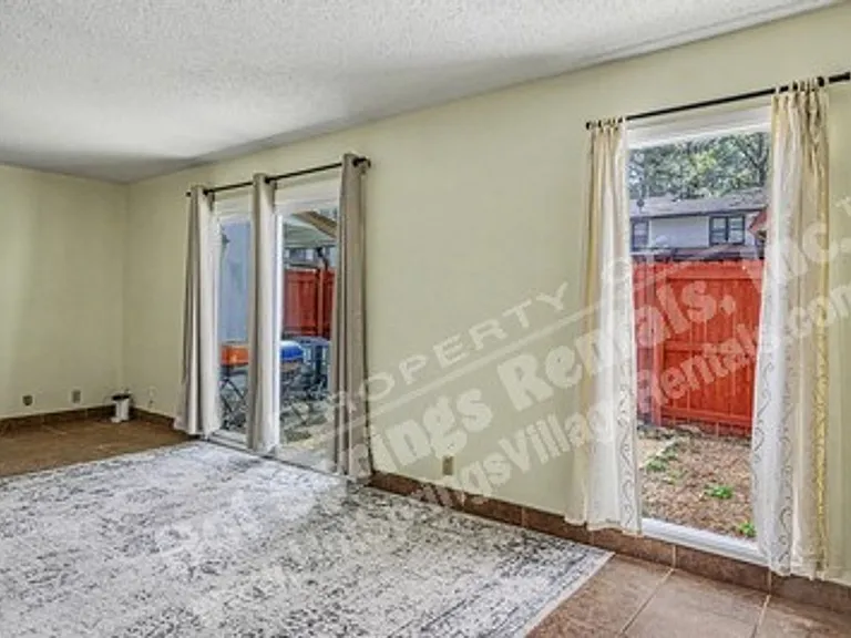 120 Emperado Way — Photo 7