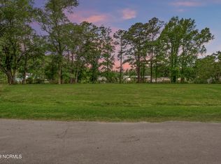 202 Gray Rd, Newport, NC 28570