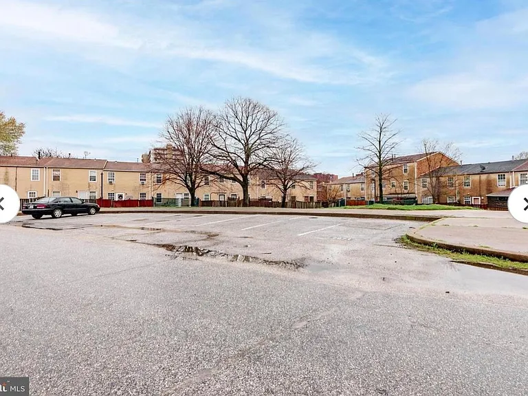 1234 E Madison St — Photo 12