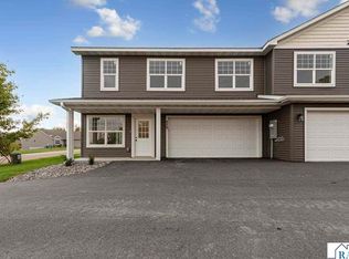 829 Tomahawk Ct, Madison Lake, MN 56063