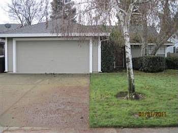 1st image of 615 Hovey Way