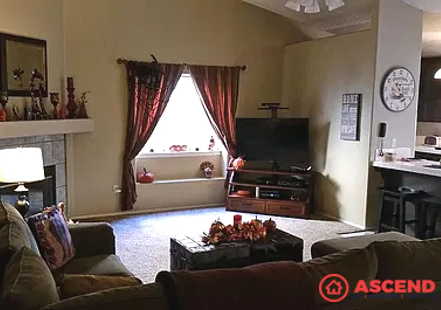 Comfortable 3BD/2BA Home in Bakersfield's Desirable 93312 Fully Equipped & Pets Welcome! — Photo 2