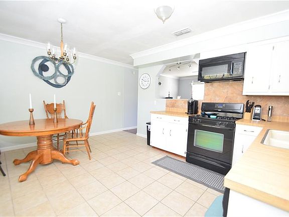 3rd image of 5424 Bellefield Dr N