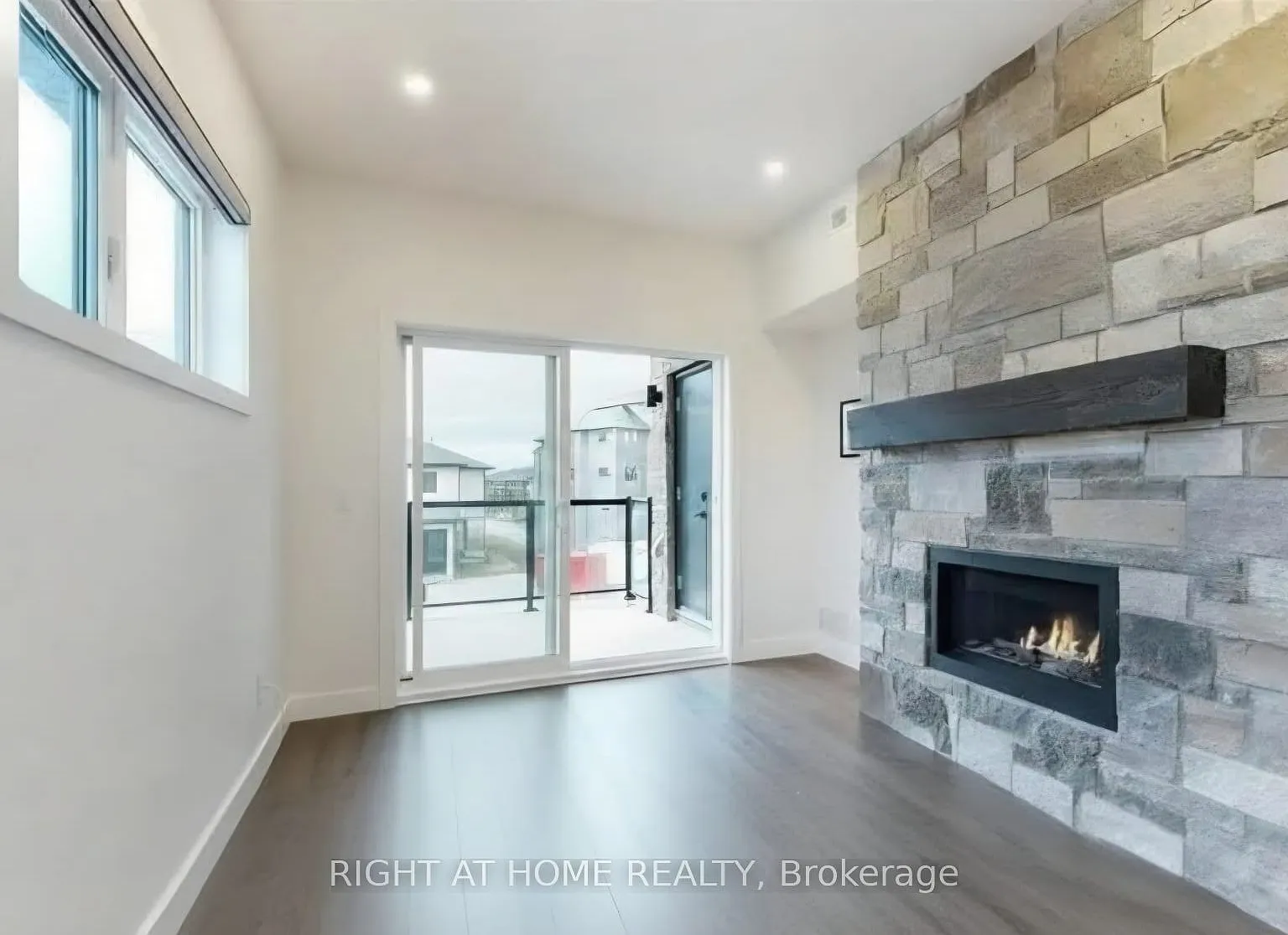 2 bed, $2,300 — Photo 2