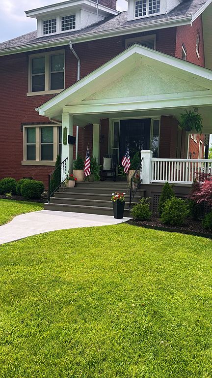 115 5th St - Property Image
