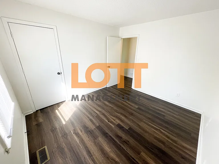 412 Sullivan Street Ext #B — Photo 12
