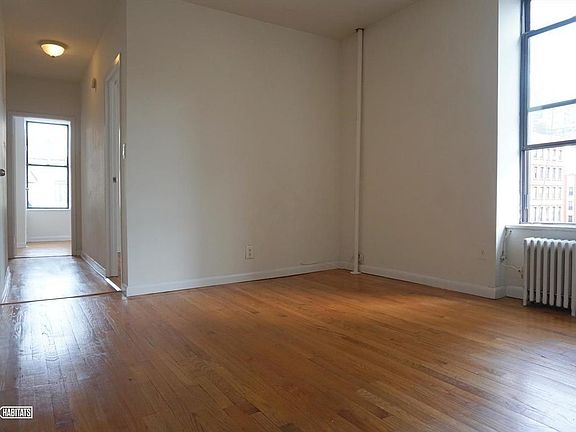 2nd image of 300 E 83rd St APT 4N