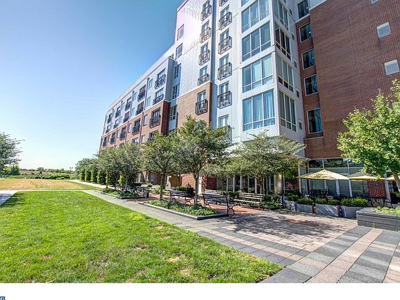 2nd image of 530 Harlan Blvd Unit 818