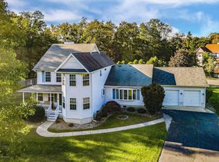 4 Pepperidge Ct, Jackson, NJ 08527