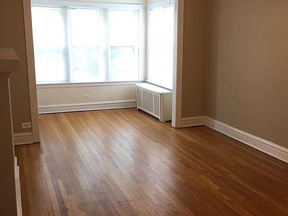 3rd image of 211 Pleasant St APT C