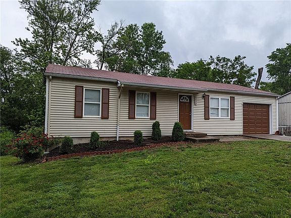 2nd image of 8248 Barnett Ave