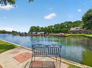 211 Lake Walden Cv, Montgomery, TX 77356