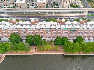 4 Canal Park APT 209, Cambridge, MA 02141