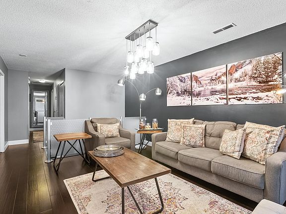 4th image of 5615 1/2 Xerxes Ave S