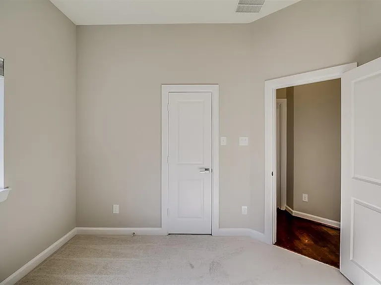 17106 Rainier Creek Dr — Photo 15