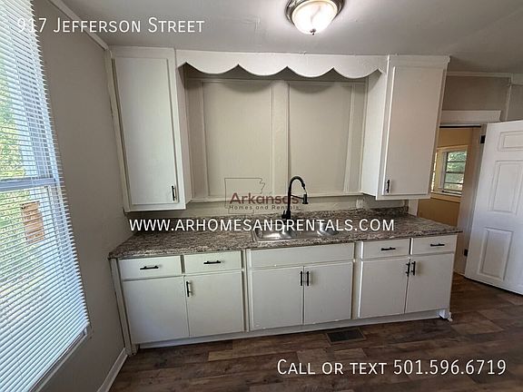 5th image of 917 Jefferson St
