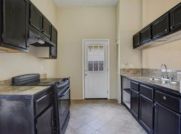5th image of 5240 Timber Haven Ln