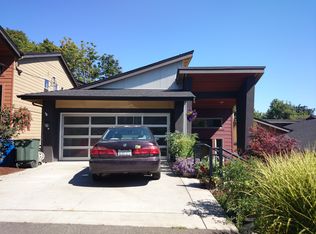 3046 SW Manning St, Seattle, WA 98126