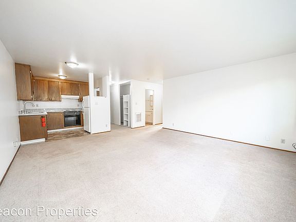 3rd image of 541 Chetwood St APT 208
