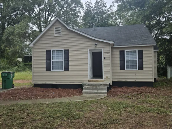 1200 Cheshire Ave, Charlotte, NC 28208