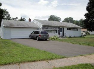 36 Green Manor Ave, Windsor, CT 06095