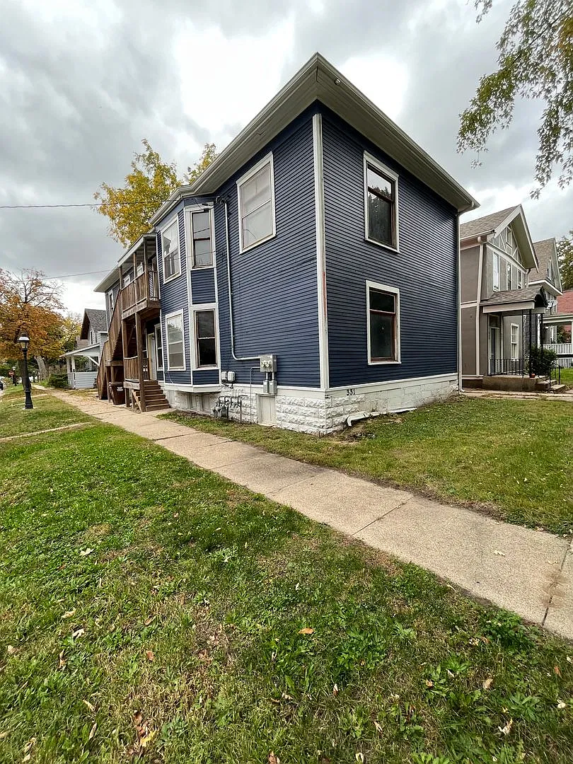 South 2nd St 331 — Photo 1