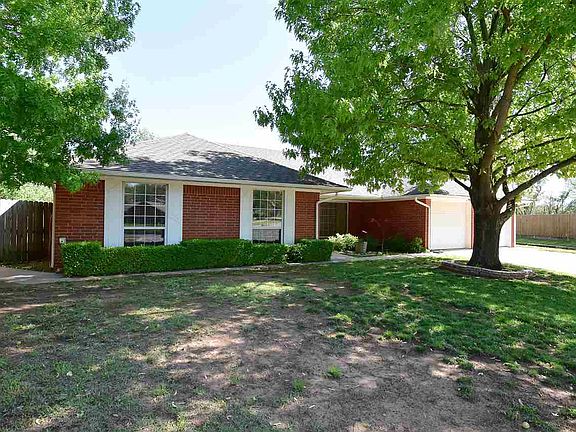 2nd image of 2301 NE Village Dr