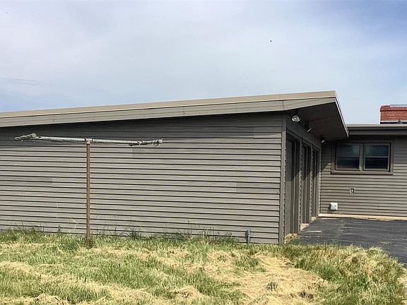 5th image of 2184 180th St