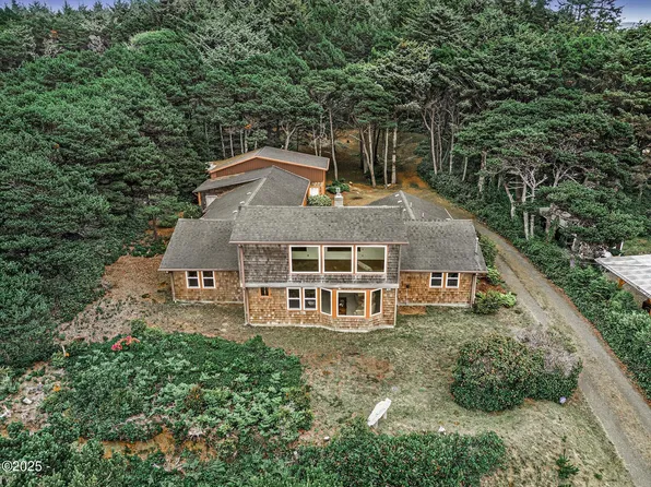 3333 SW Pacific Coast Hwy, Waldport, OR 97394