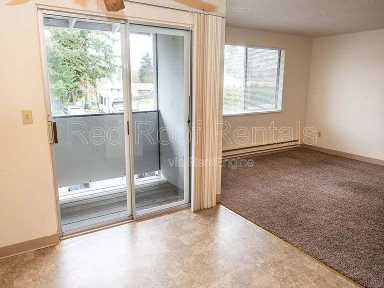 302 163rd Street Ct E #6 — Photo 5