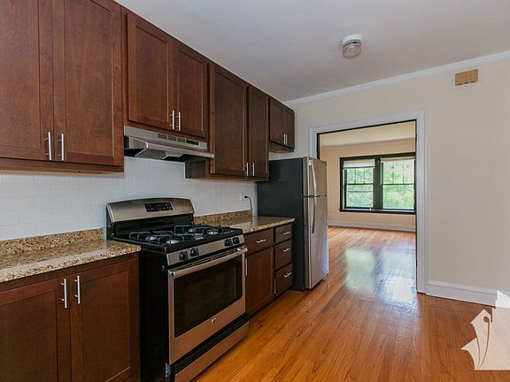 2nd image of 4608 N Winchester Ave #2