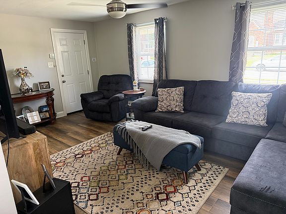 3rd image of 82 Pleasant Ridge Ave #1