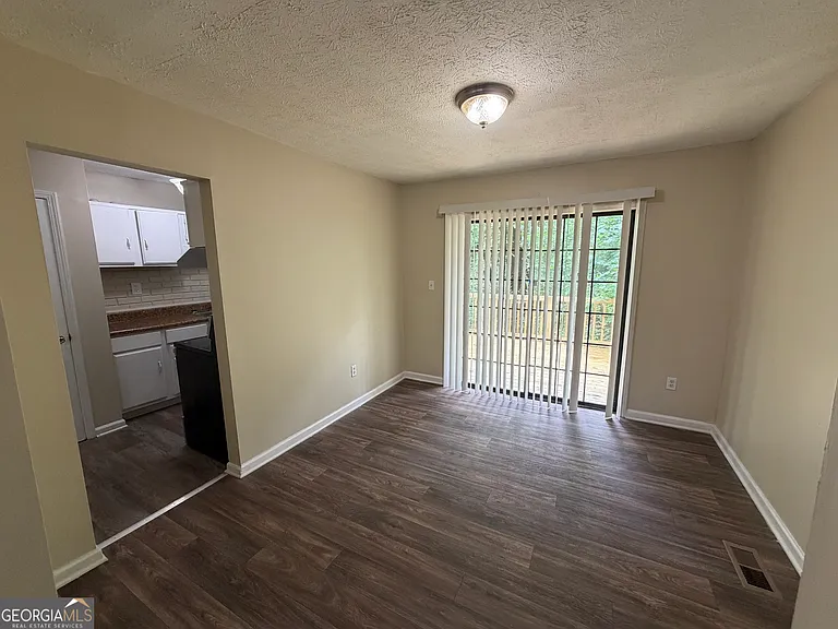 4682 Big Valley Ct — Photo 5