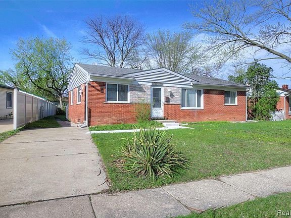 3rd image of 35030 Michelle Dr