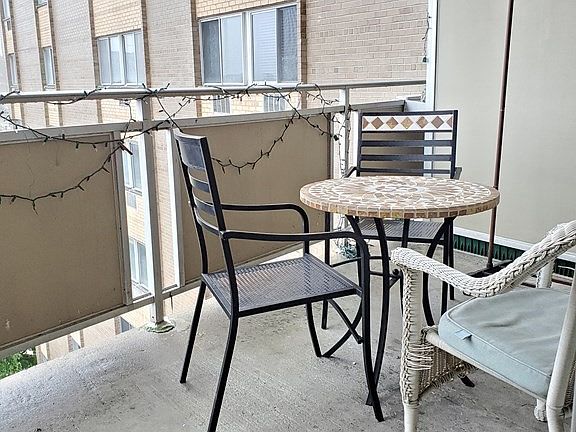 2nd image of 1025 Hancock St APT 8M