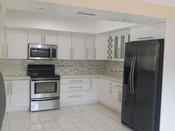 4th image of 5415 HARRISON Street