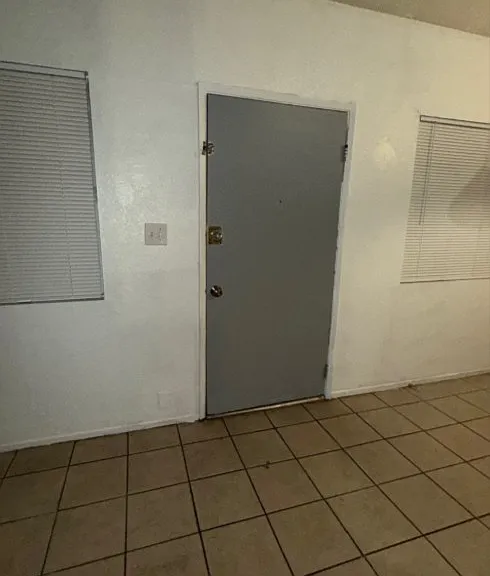 521 N Decatur Blvd #B — Photo 5