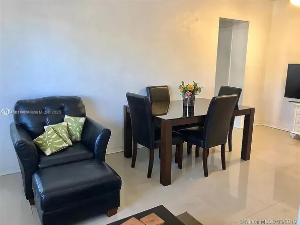 7430 Byron Ave APT 1A, Miami Beach, FL 33141
