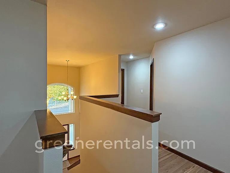 611 H St SW — Photo 40