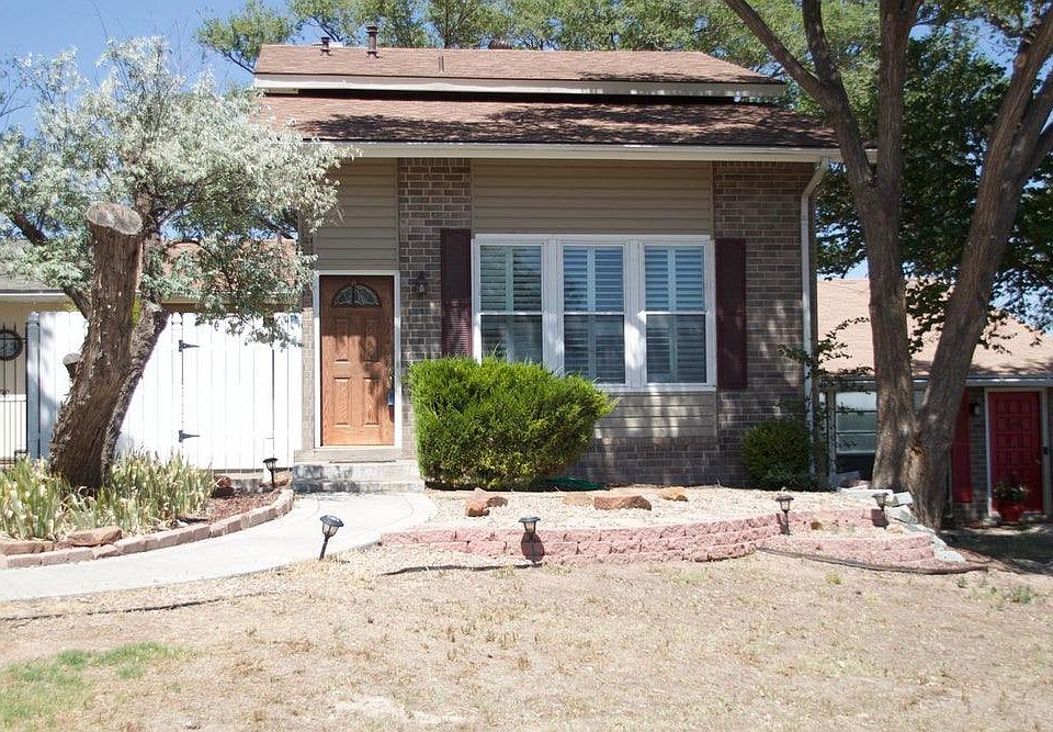 1st image of 24 Cherrywood Sq