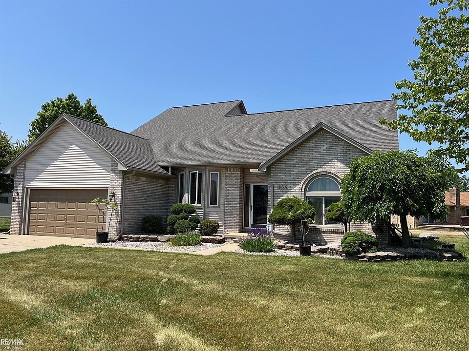 1st image of 34507 Kingsway Ct