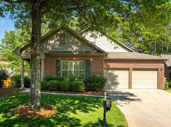 569 Alston Park Dr, Vestavia, AL 35242