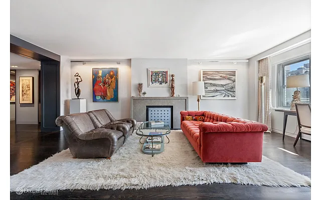 Sold by Douglas Elliman | media 18