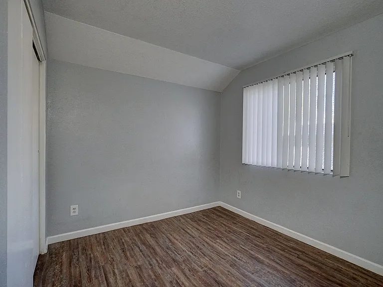 Monte Vista Commons — Photo 19