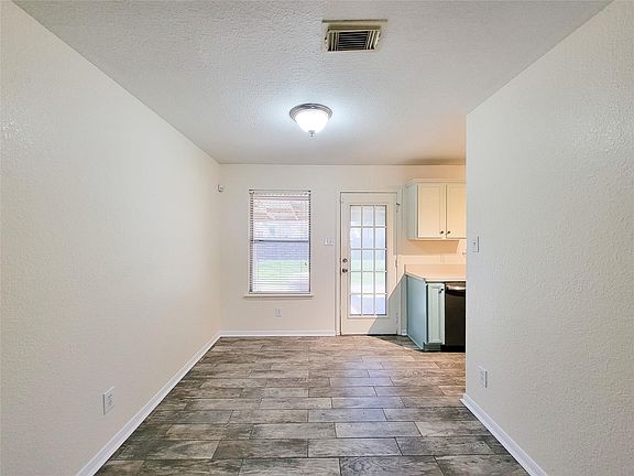 5th image of 17643 Ranch Country Rd